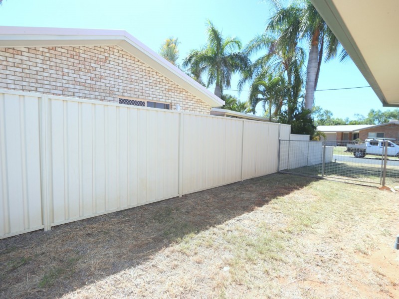 8 Fern Court, Emerald QLD 4720