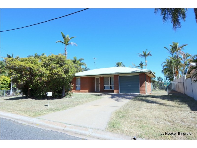 8 Fern Court, Emerald QLD 4720