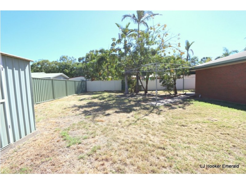 8 Fern Court, Emerald QLD 4720