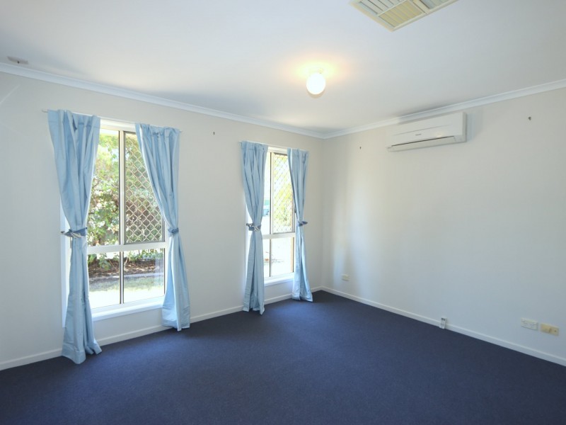 8 Fern Court, Emerald QLD 4720