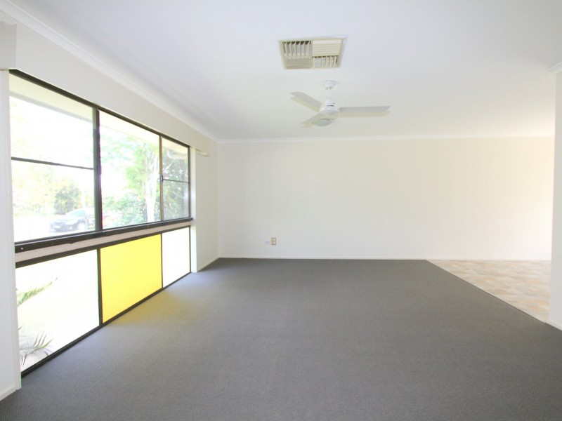 5 Mellish Crescent, Emerald QLD 4720