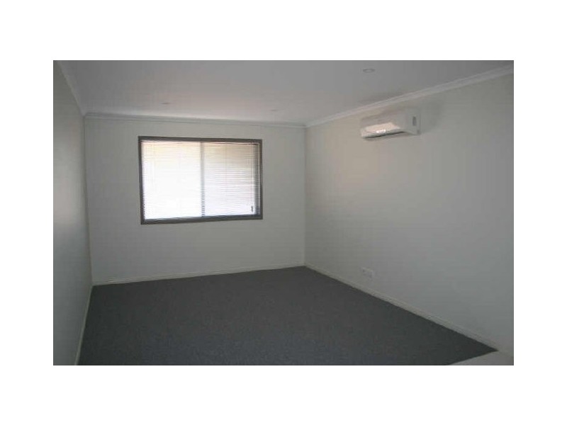8 Mt MacArthur Blvd, Capella QLD 4723
