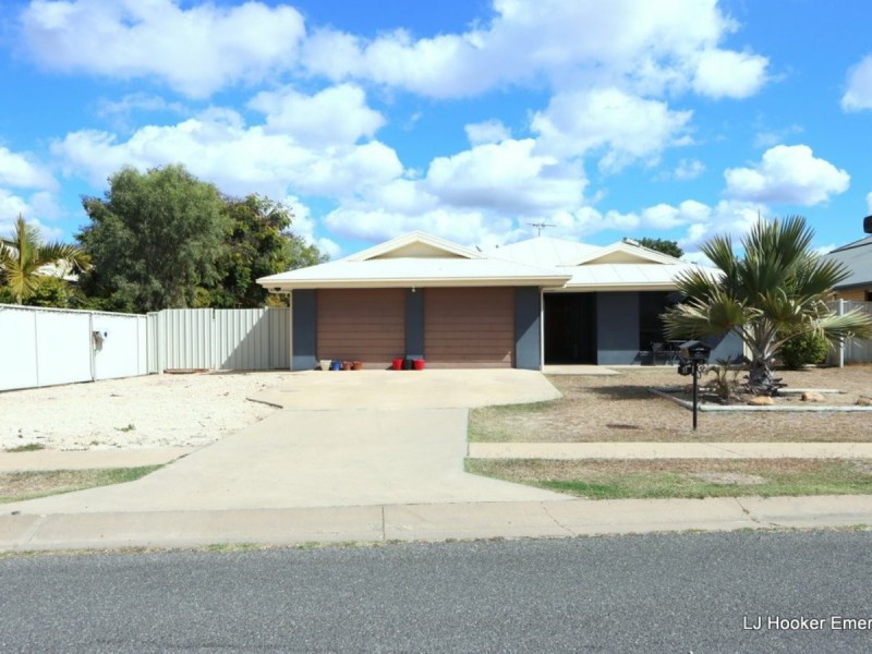 11 Rogers Street, Emerald QLD 4720