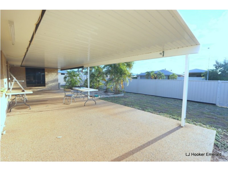 16 Berthun Street, Emerald QLD 4720