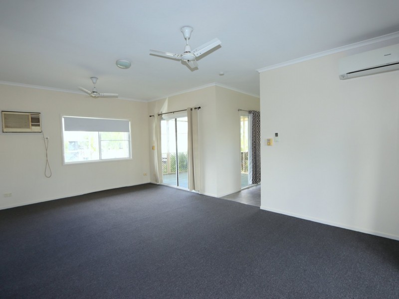 2 Eric Court, Emerald QLD 4720