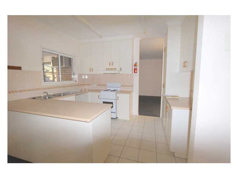 44 Barry Street, Emerald QLD 4720