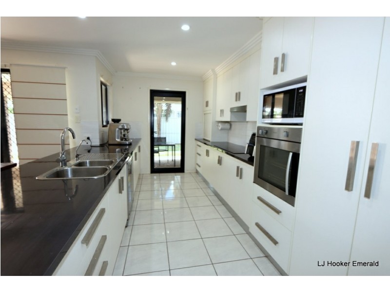 13 Charlton Street, Emerald QLD 4720