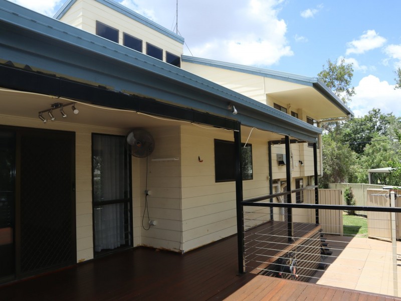 19 Bonython Drive, Emerald QLD 4720