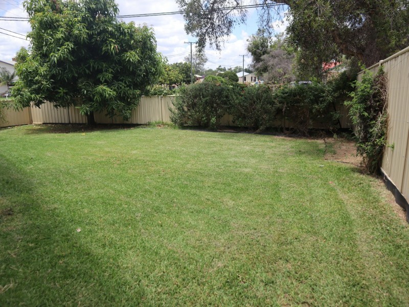 19 Bonython Drive, Emerald QLD 4720