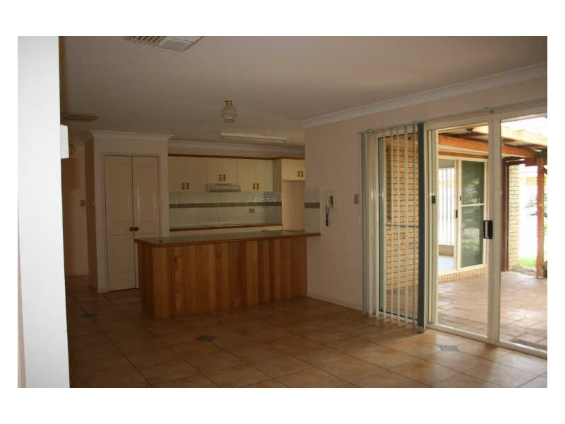 6 Staunton Street, Emerald QLD 4720