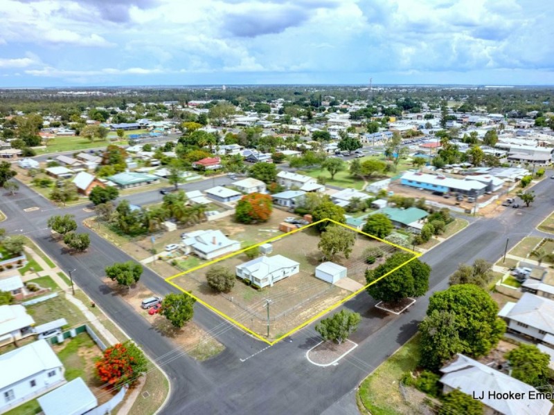 24 Theresa Street, Emerald QLD 4720