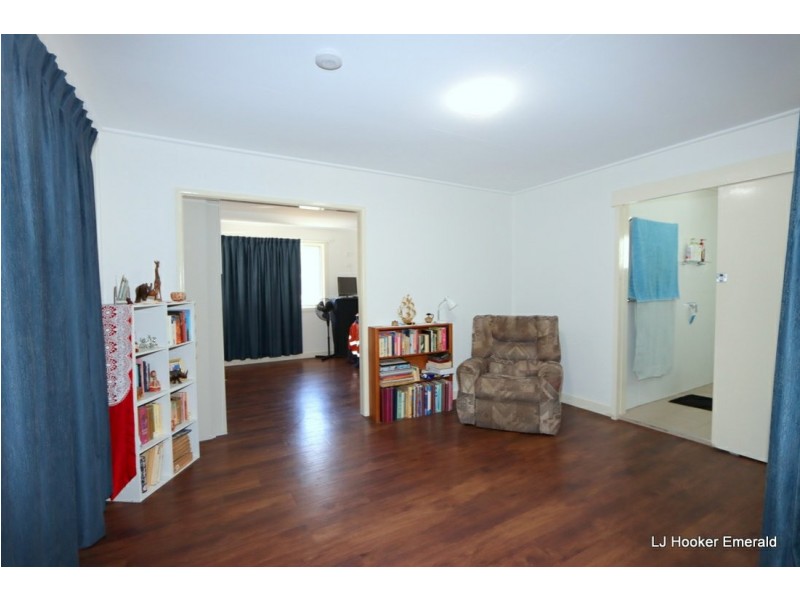 16 Old Airport Drive, Emerald QLD 4720