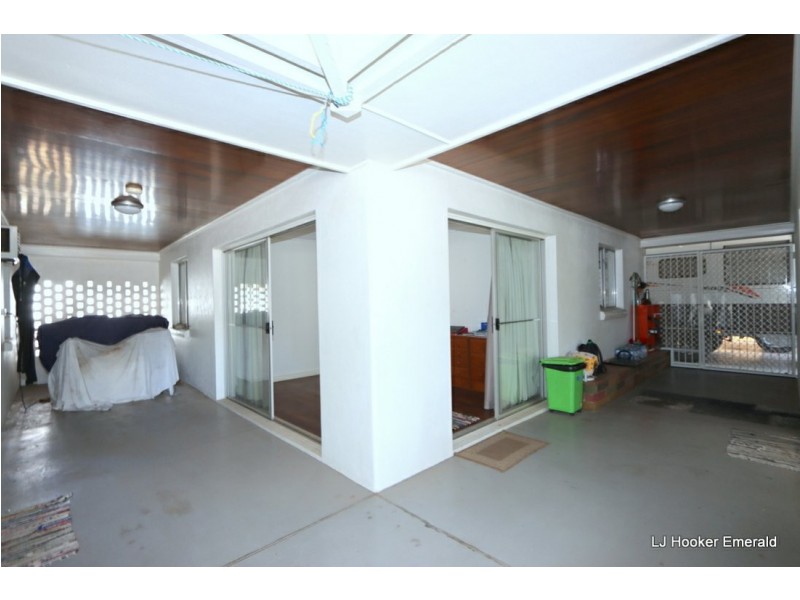 16 Old Airport Drive, Emerald QLD 4720