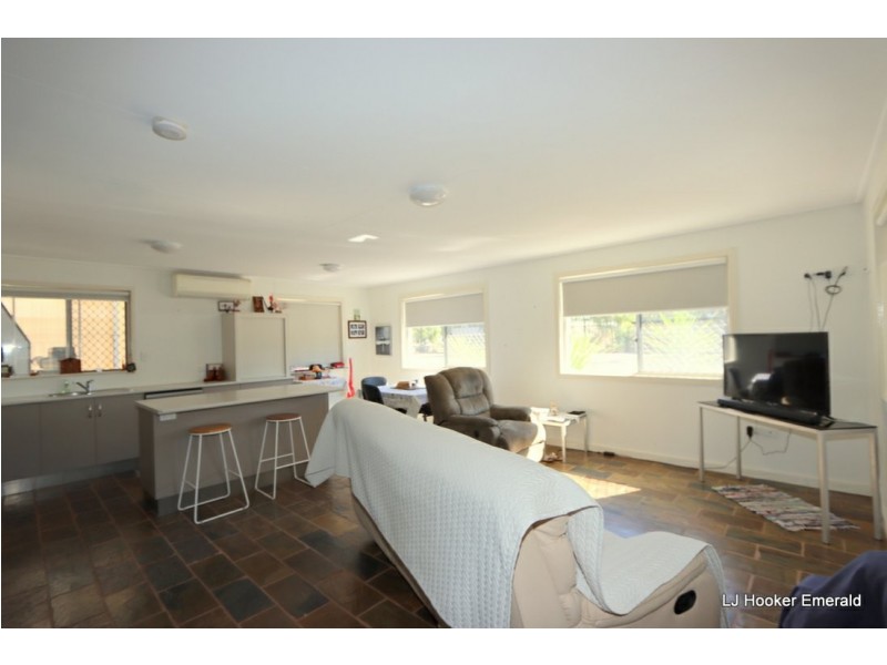 16 Old Airport Drive, Emerald QLD 4720