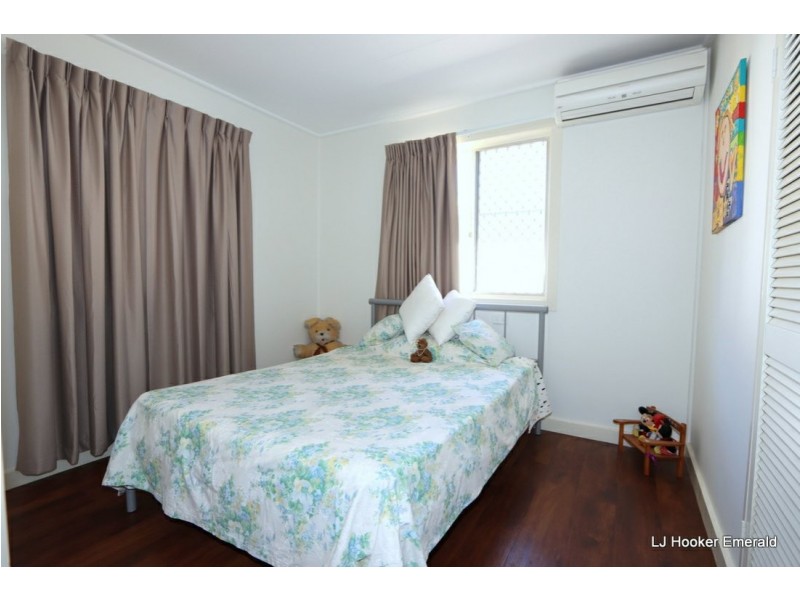 16 Old Airport Drive, Emerald QLD 4720