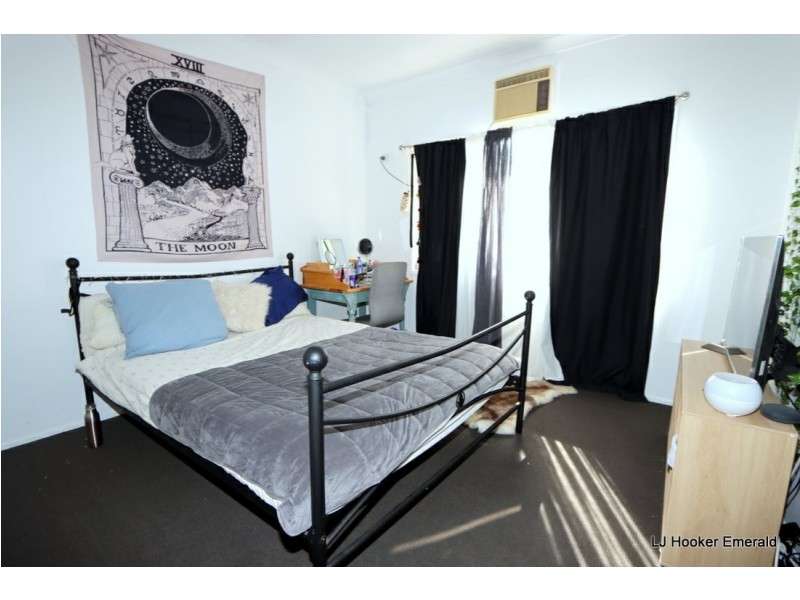 17 Aid St, Emerald QLD 4720