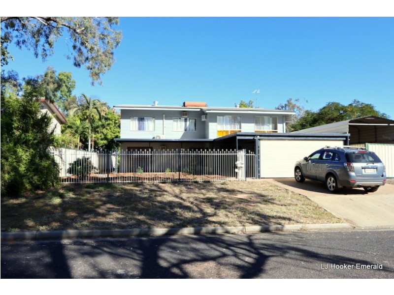 17 Aid St, Emerald QLD 4720