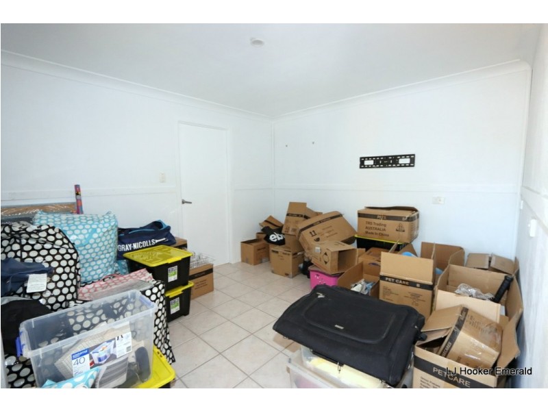 17 Aid St, Emerald QLD 4720