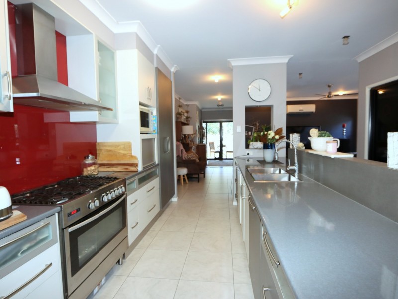 79 Dundas Street, Emerald QLD 4720