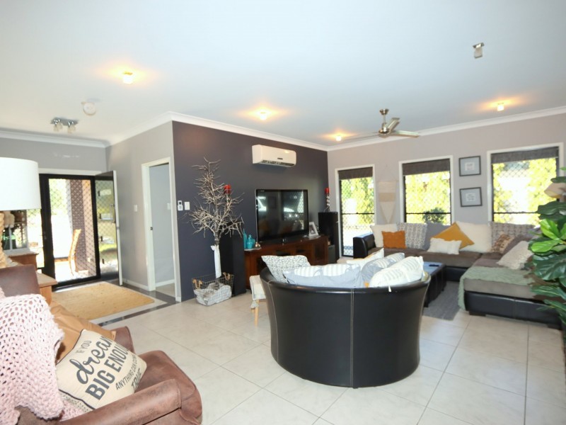 79 Dundas Street, Emerald QLD 4720