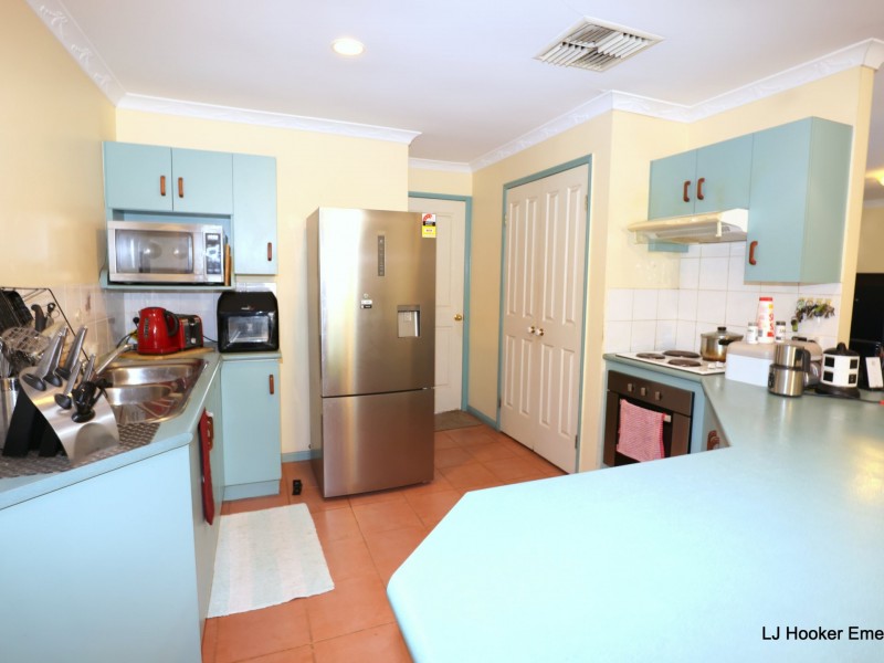 12 Kookaburra Court, Emerald QLD 4720