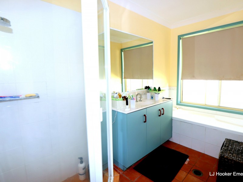 12 Kookaburra Court, Emerald QLD 4720