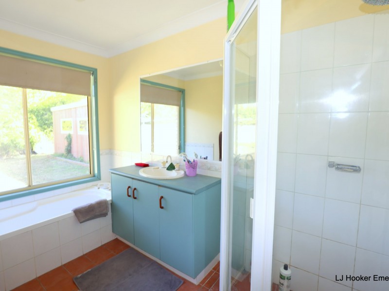 12 Kookaburra Court, Emerald QLD 4720