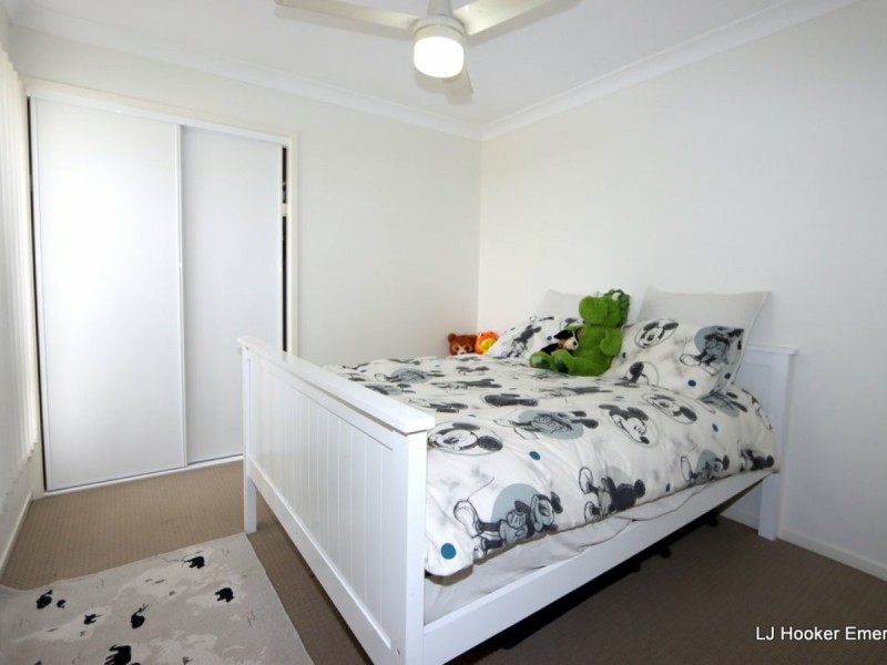 7 Lakeside Drive, Emerald QLD 4720