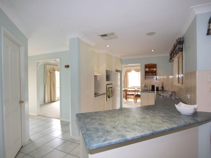 21 Statesmans Drive, Emerald QLD 4720