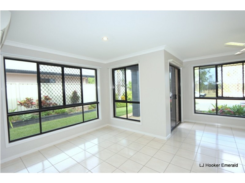 51 Jeppesen Drive, Emerald QLD 4720