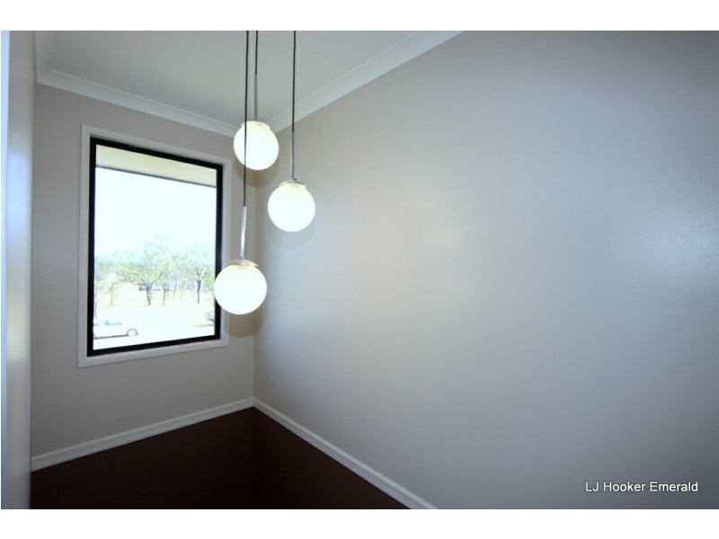 51 Jeppesen Drive, Emerald QLD 4720