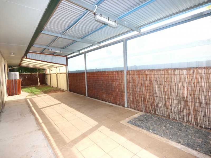 25 Diamond Avenue, Emerald QLD 4720