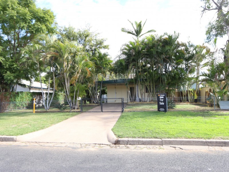 25 Diamond Avenue, Emerald QLD 4720