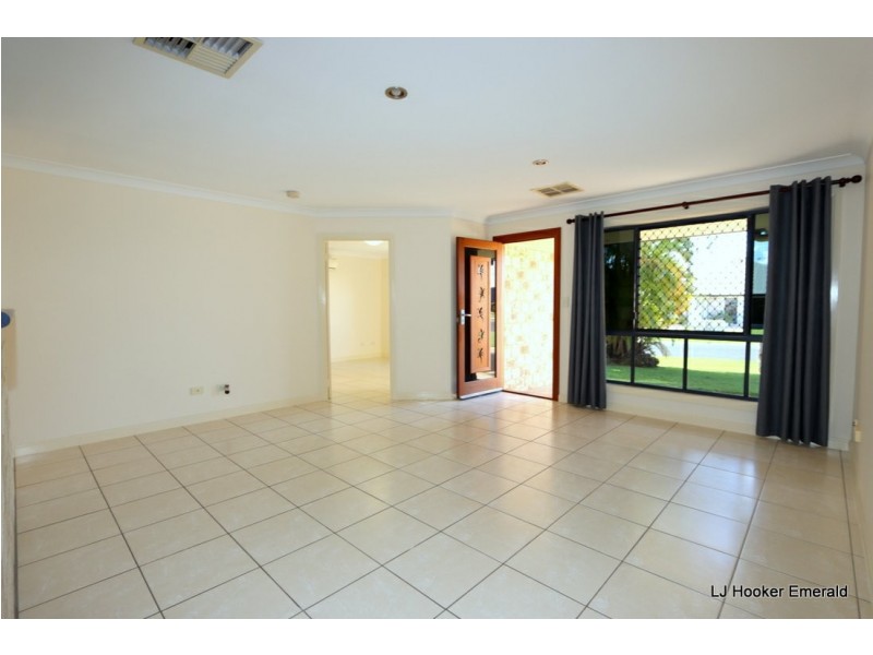 12 Saville Street, Emerald QLD 4720