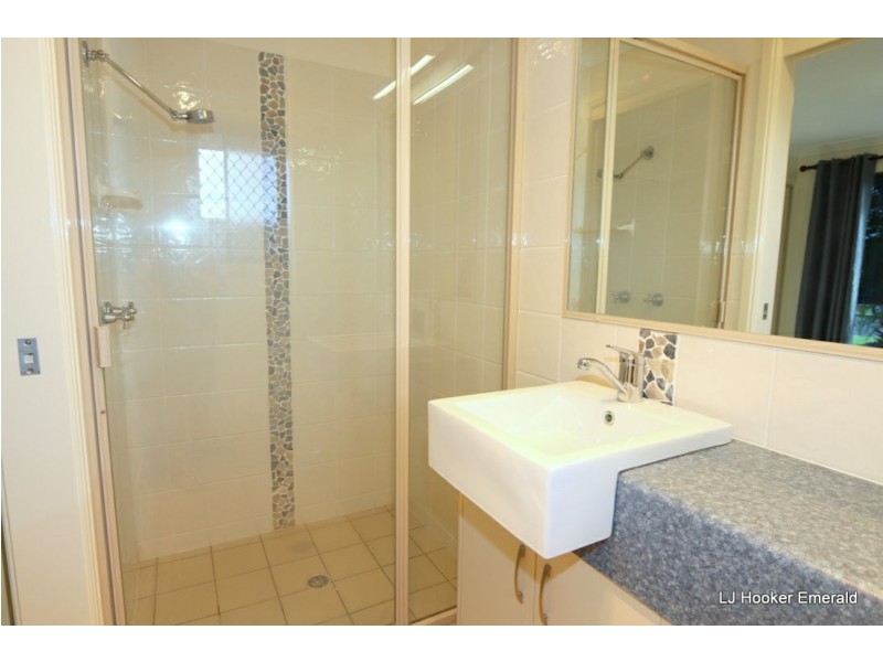 12 Saville Street, Emerald QLD 4720