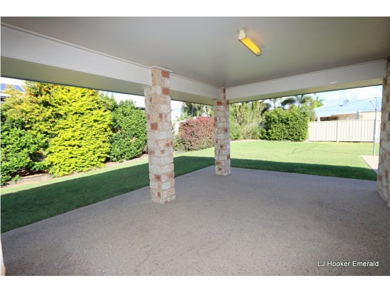 12 Saville Street, Emerald QLD 4720