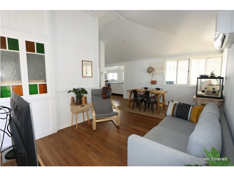 54 Yamala St, Emerald QLD 4720