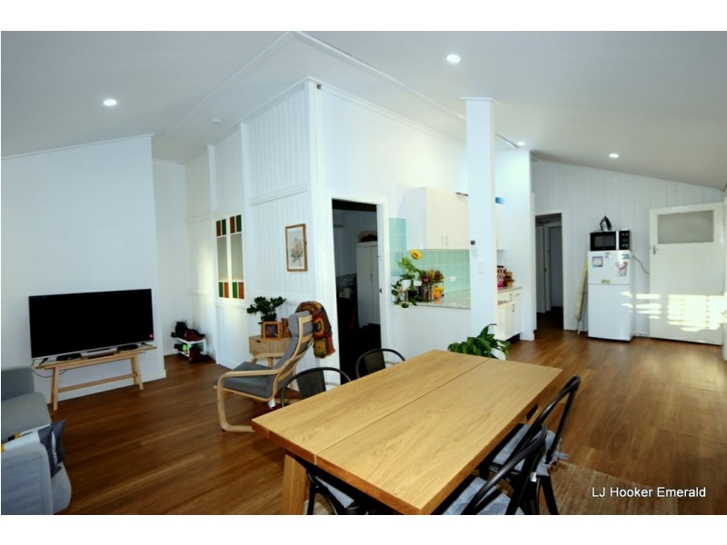 54 Yamala St, Emerald QLD 4720