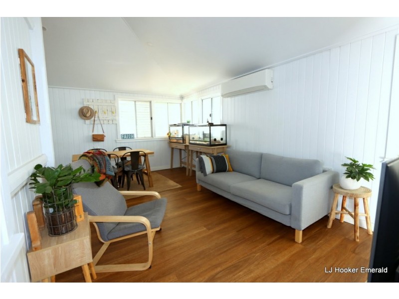 54 Yamala St, Emerald QLD 4720