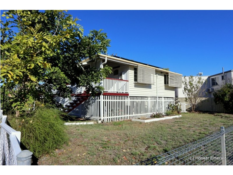 54 Yamala St, Emerald QLD 4720