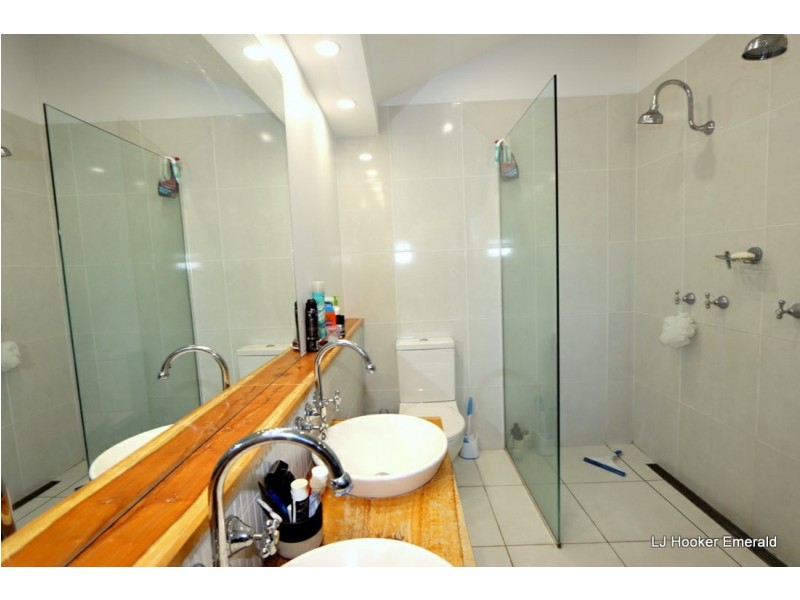 54 Yamala St, Emerald QLD 4720