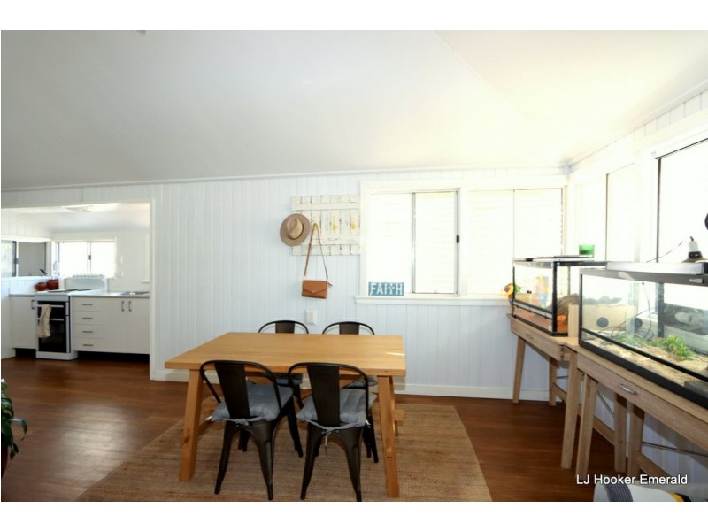 54 Yamala St, Emerald QLD 4720
