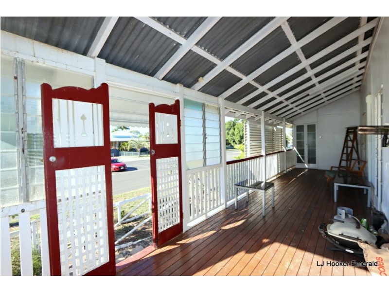 54 Yamala St, Emerald QLD 4720