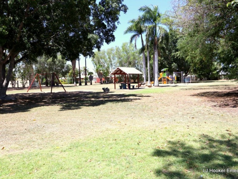 76 Staal Crescentl, Emerald QLD 4720