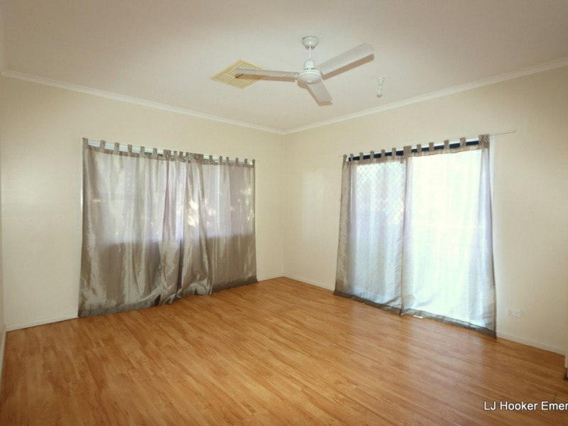 16 Bridgeman Street, Emerald QLD 4720