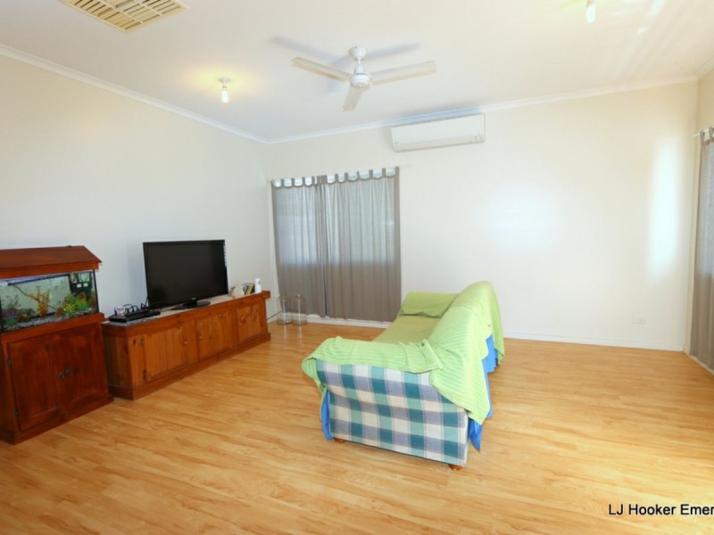 16 Bridgeman Street, Emerald QLD 4720