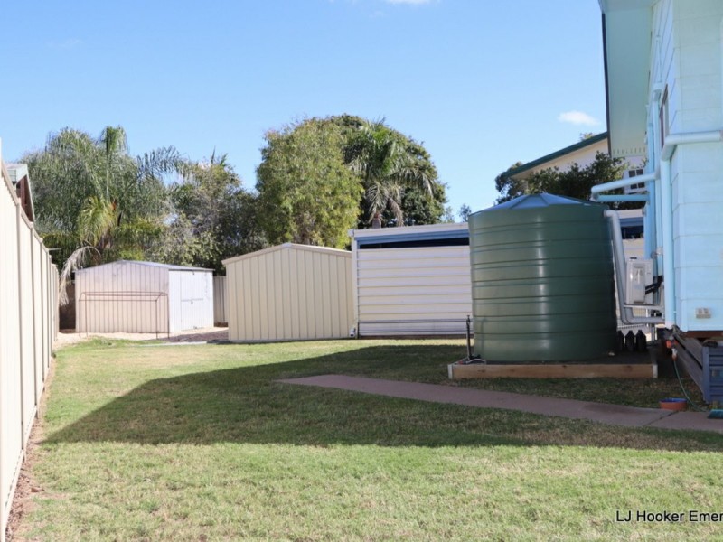 16 Bridgeman Street, Emerald QLD 4720