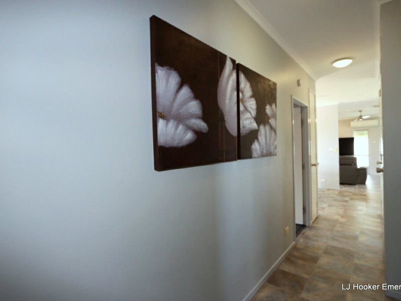 10 Colleen Avenue,, Emerald QLD 4720