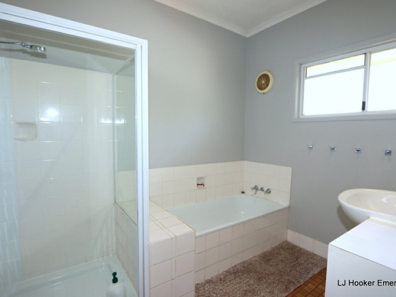 10 Colleen Avenue,, Emerald QLD 4720