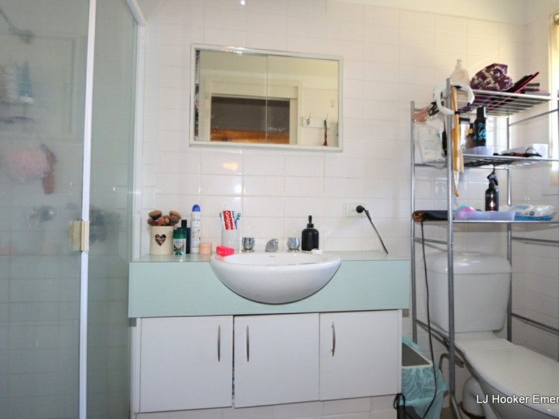 2B Sharlyn Crescent,, Emerald QLD 4720